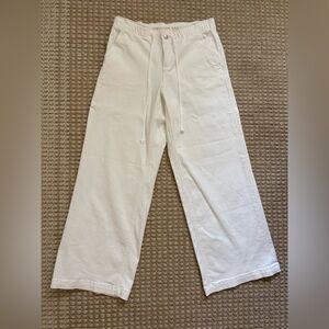 American Eagle Outfitters Wide Leg, Mid-Rise Stretchy White Jeans